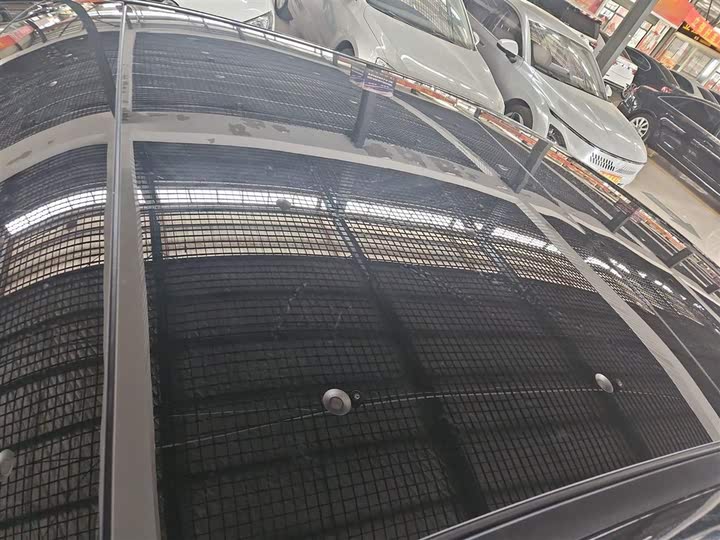 Фото 20 - Mercedes-Benz E-Class