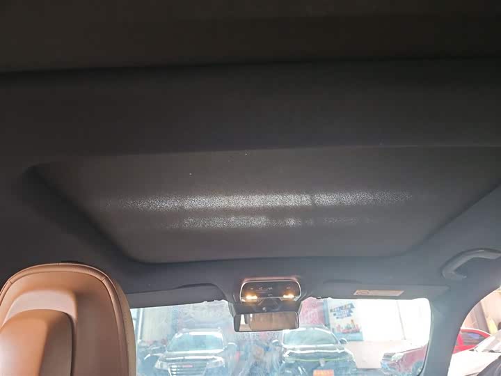 Фото 22 - Mercedes-Benz E-Class