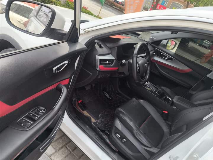 Фото 16 - Chery Tiggo 7