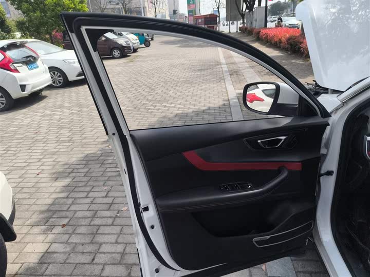 Фото 28 - Chery Tiggo 7