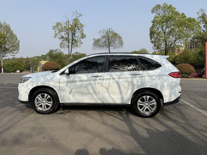 Фото 6 - Haval M6