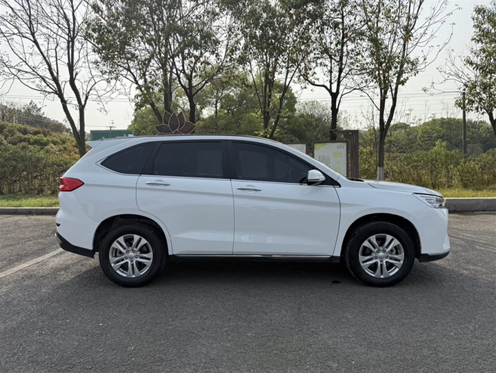 Фото 7 - Haval M6