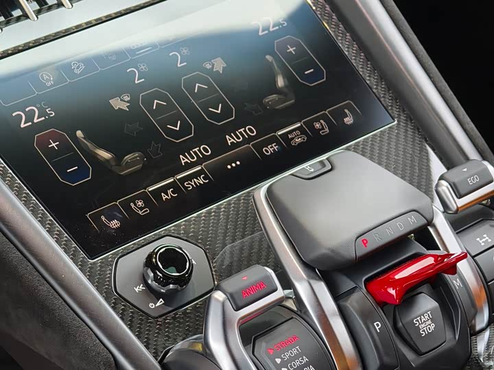 Фото 7 - Lamborghini Urus