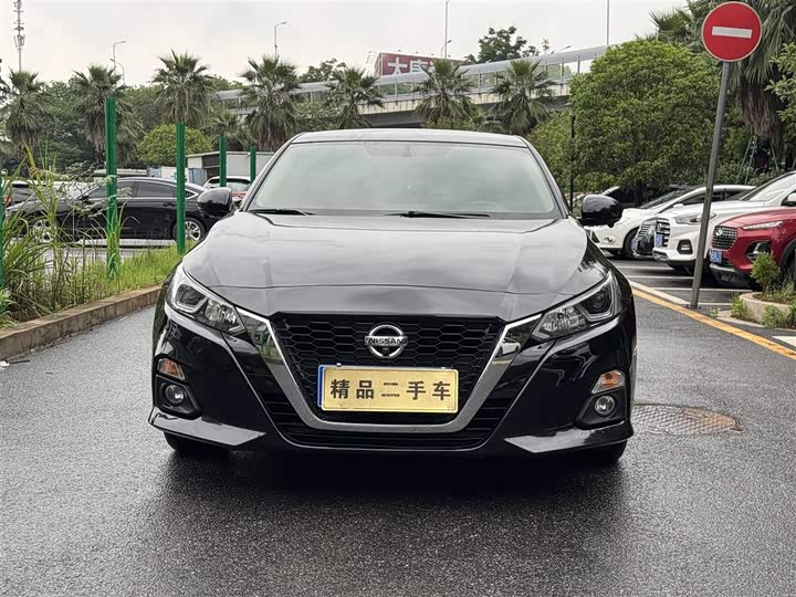 Фото 2 - Nissan Teana