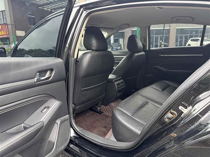 Фото 6 - Nissan Teana