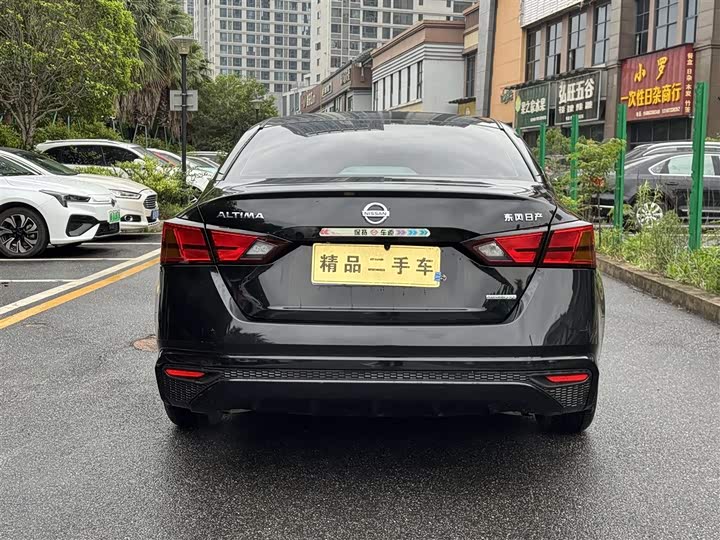 Фото 8 - Nissan Teana