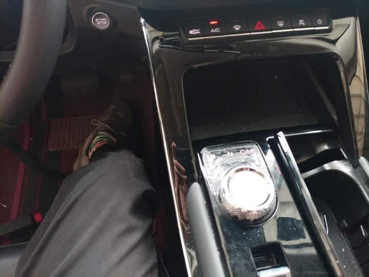 Фото 14 - Haval H6