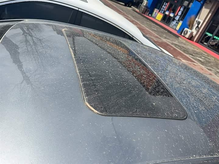 Фото 26 - Roewe i5