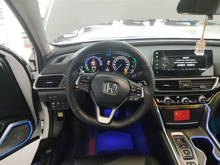 Фото 11 - Honda Accord