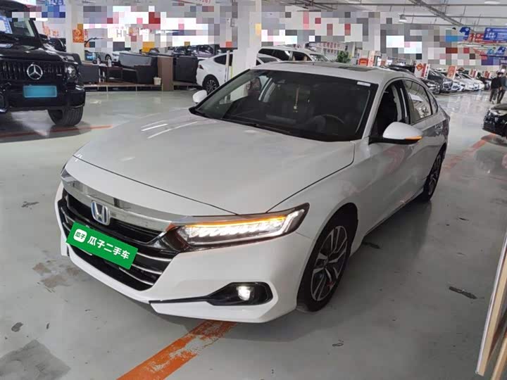 Фото 2 - Honda Accord
