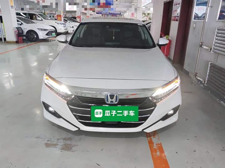 Фото 3 - Honda Accord