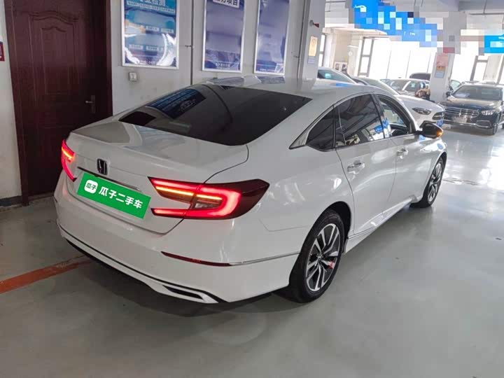 Фото 7 - Honda Accord