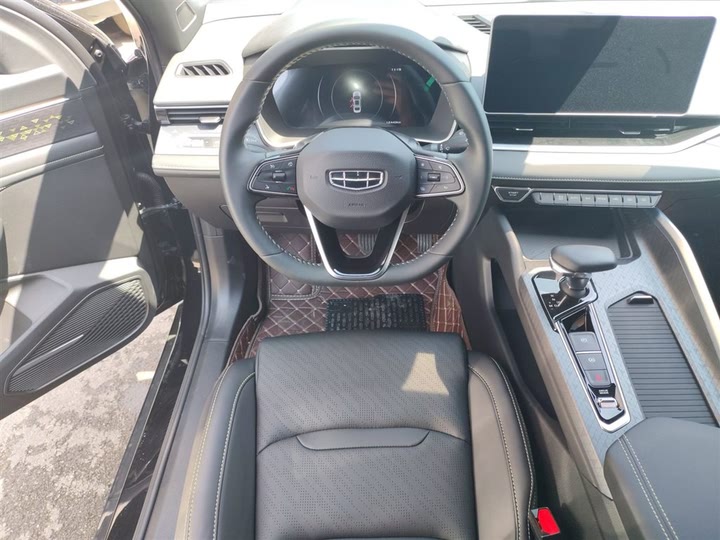 Фото 11 - Geely Preface