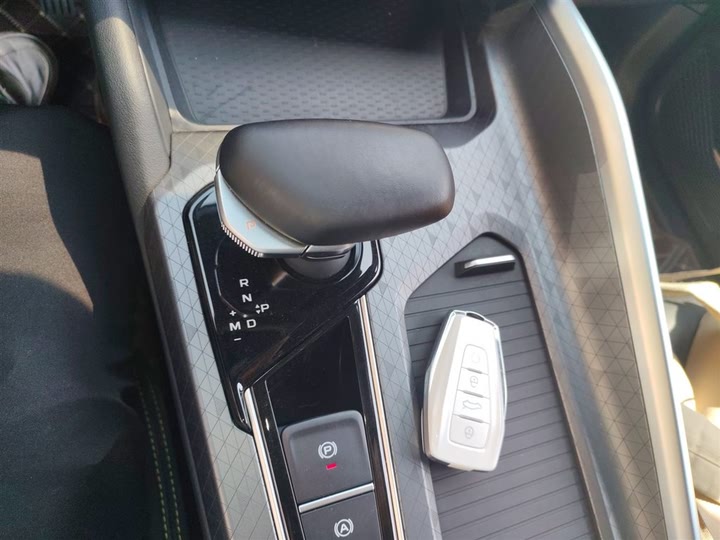 Фото 14 - Geely Preface