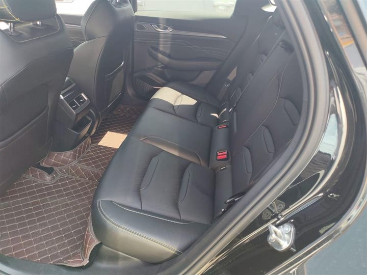 Фото 17 - Geely Preface