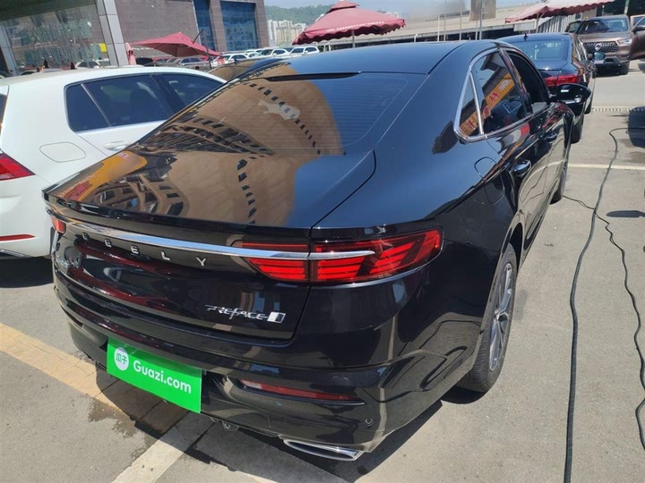 Фото 7 - Geely Preface