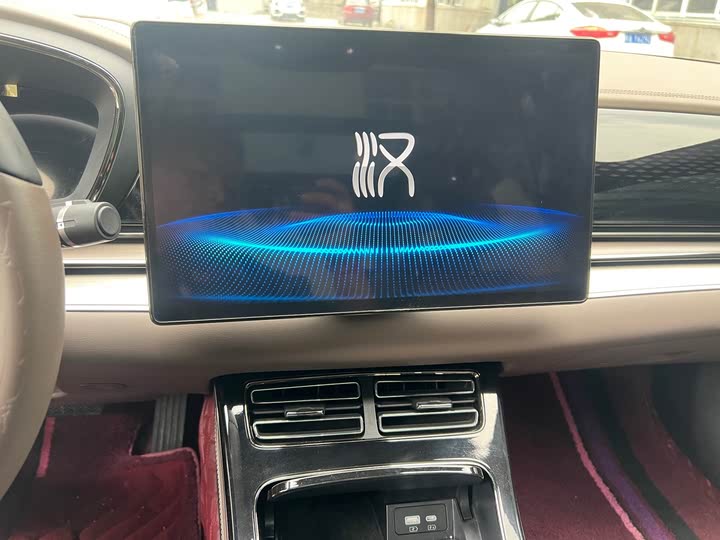 Фото 13 - BYD Han