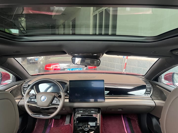 Фото 19 - BYD Han