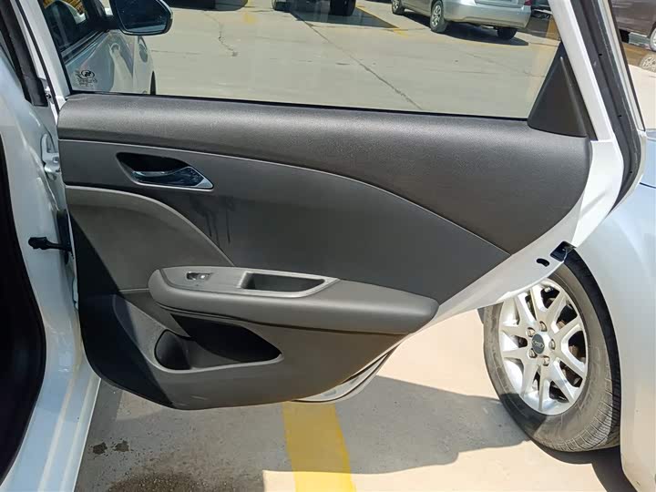 Фото 27 - Chevrolet Monza