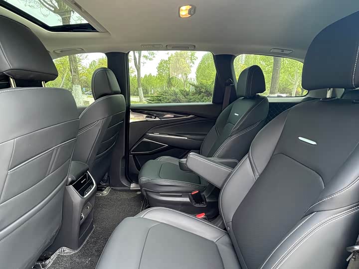 Фото 10 - Maxus G50