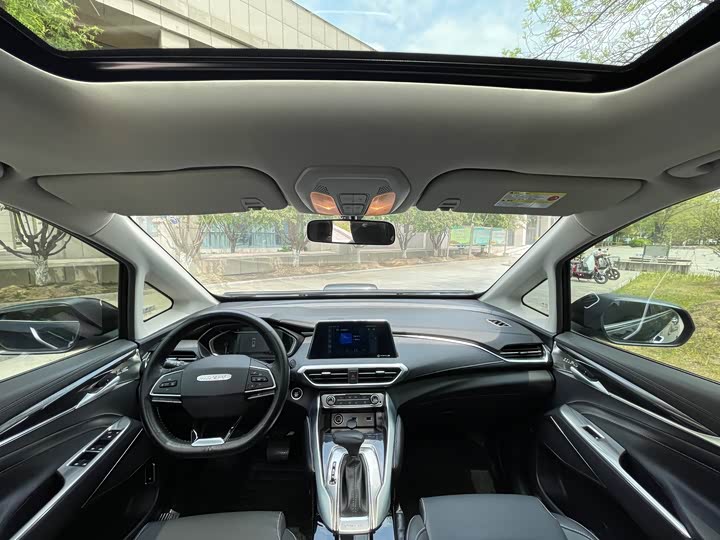 Фото 11 - Maxus G50