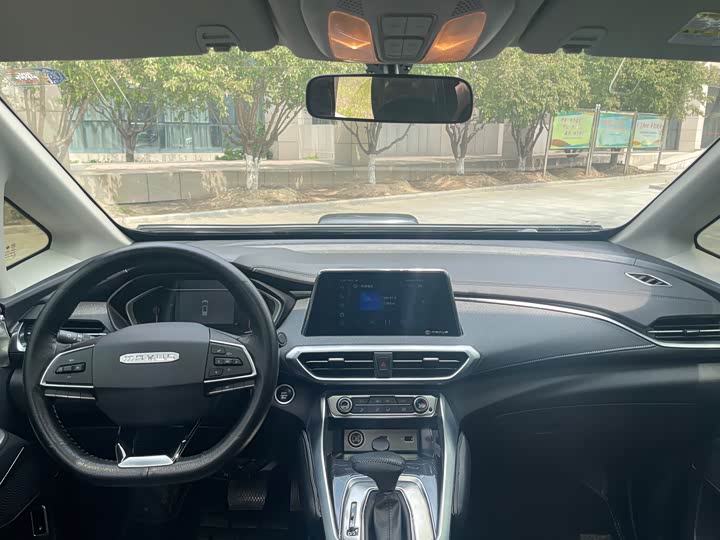 Фото 12 - Maxus G50