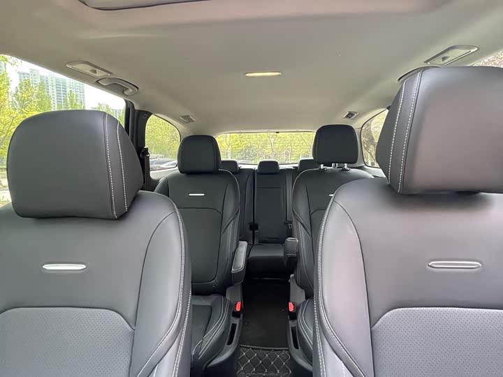 Фото 13 - Maxus G50