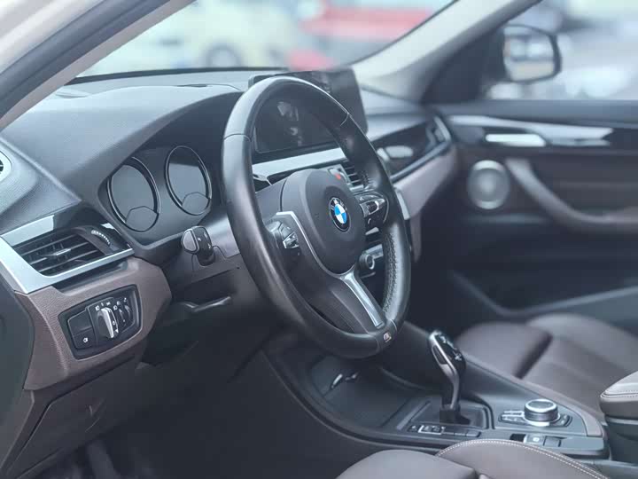 Фото 20 - BMW X1