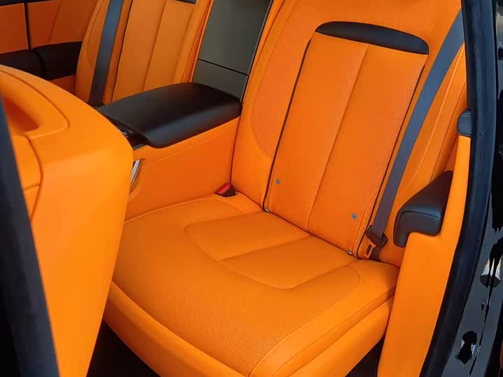 Фото 9 - Rolls-Royce Cullinan