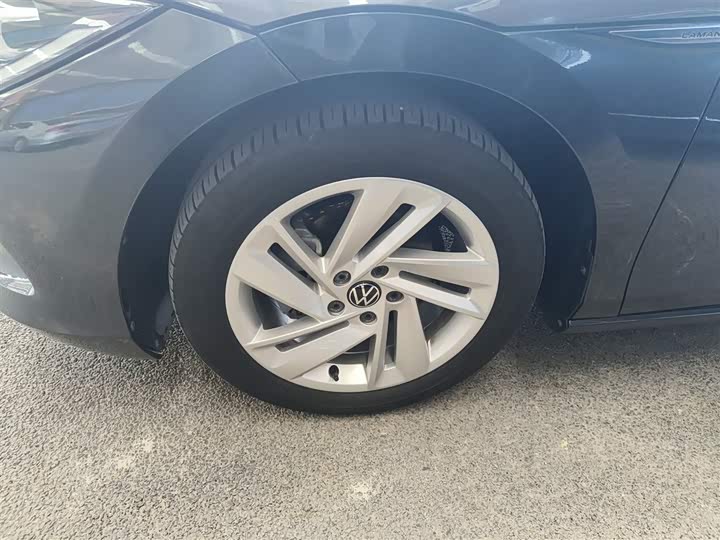 Фото 23 - Volkswagen Lamando L