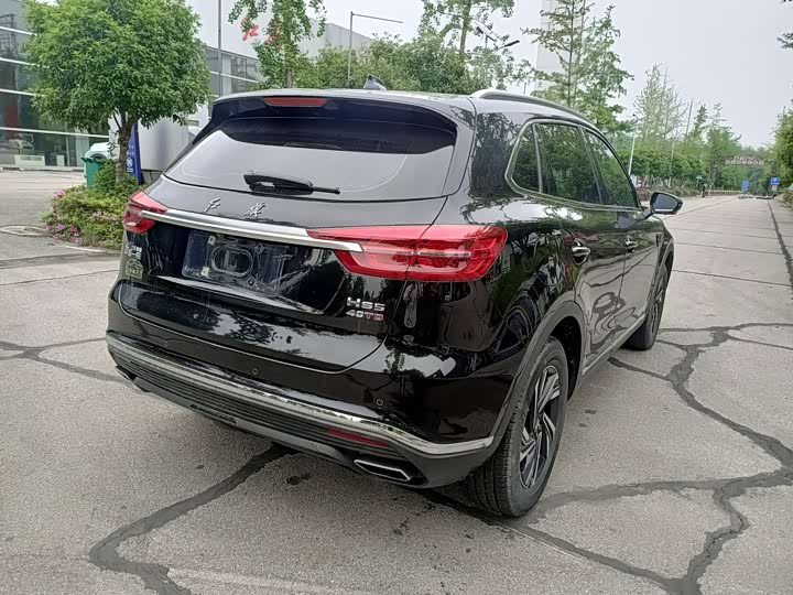 Фото 11 - Hongqi HS5