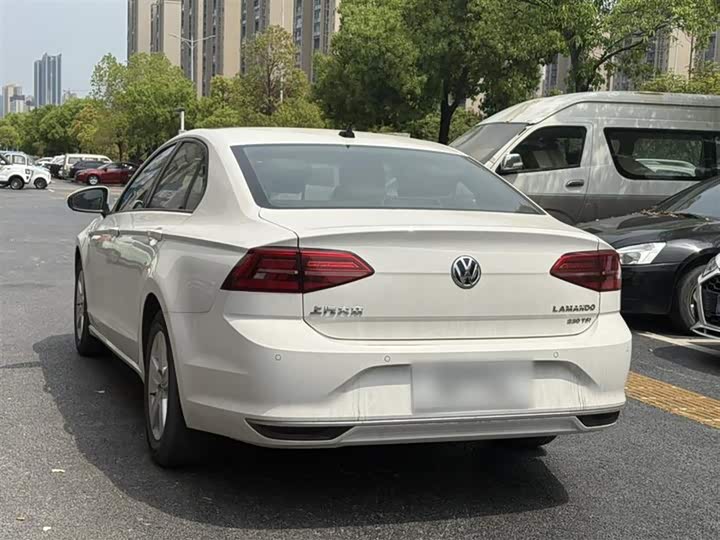 Фото 6 - Volkswagen Lamando L