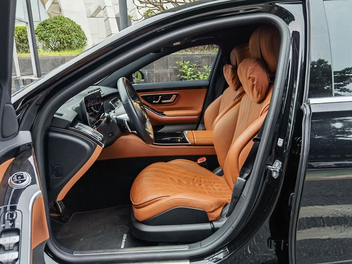 Фото 11 - Mercedes-Benz S-Class