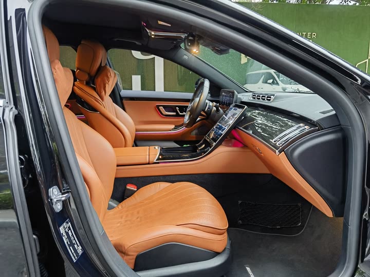 Фото 13 - Mercedes-Benz S-Class