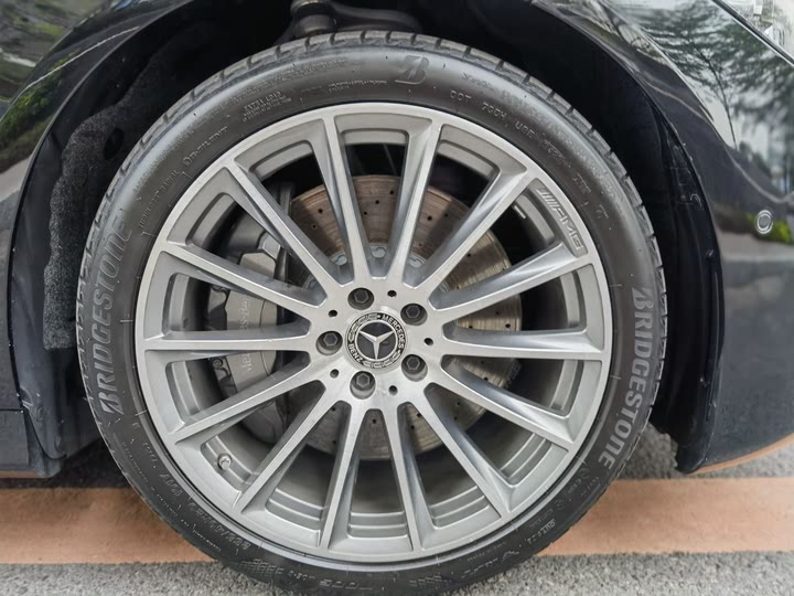 Фото 5 - Mercedes-Benz S-Class