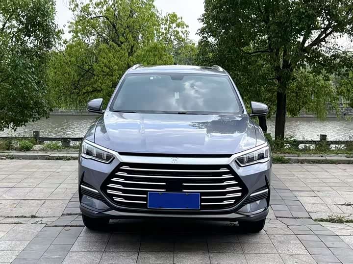 Photo 2 - BYD Song Pro