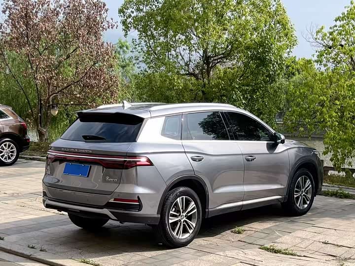 Photo 4 - BYD Song Pro