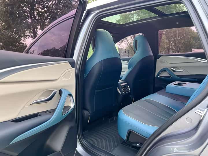 Photo 8 - BYD Song Pro