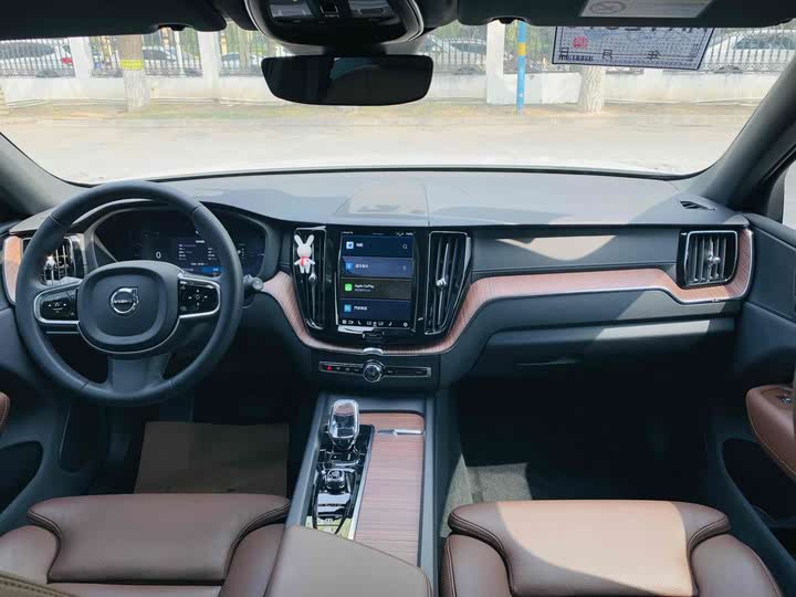 Фото 16 - Volvo XC60 Hybrid