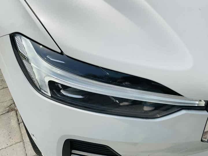 Фото 21 - Volvo XC60 Hybrid