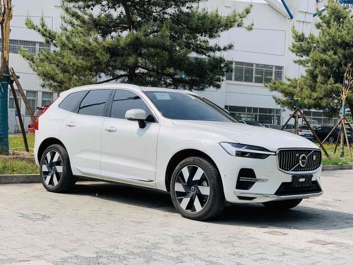 Фото 3 - Volvo XC60 Hybrid