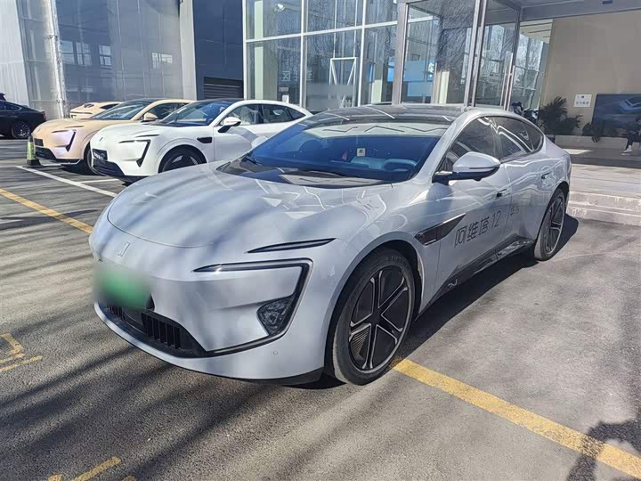 Фото 28 - Avatr 12