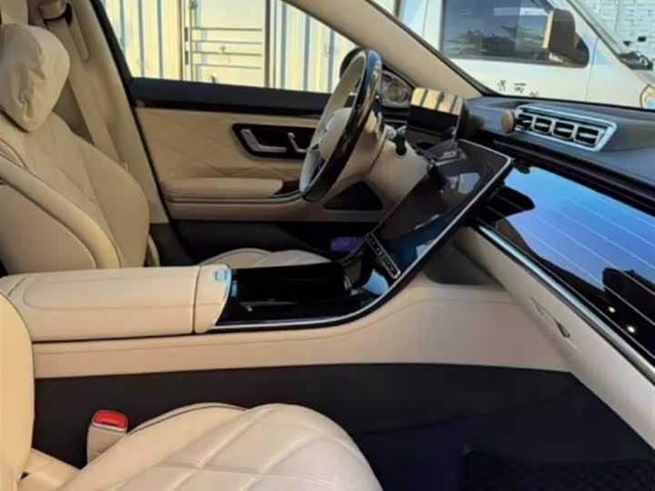 Фото 6 - Mercedes-Benz Maybach S-Class