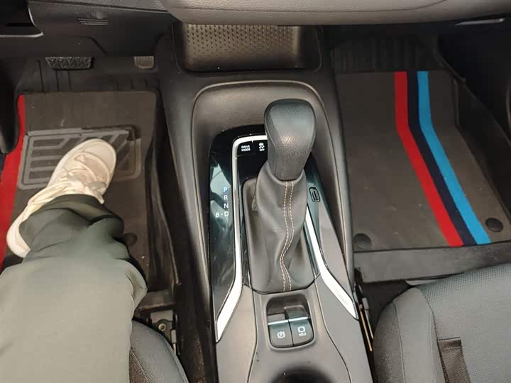 Фото 14 - Toyota Levin