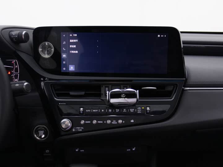 Фото 5 - Lexus ES