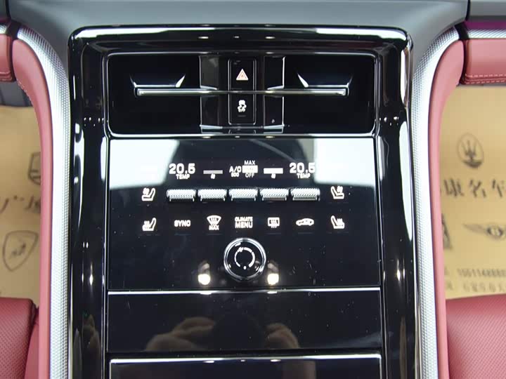 Фото 10 - Porsche Panamera