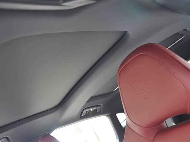 Фото 11 - Porsche Panamera