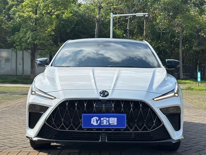 Фото 2 - MG Motor 5 Scorpio