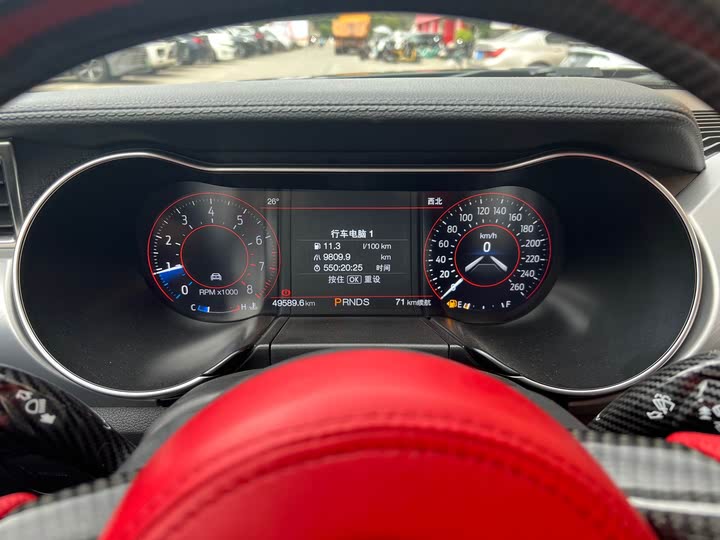 Фото 28 - Ford Mustang