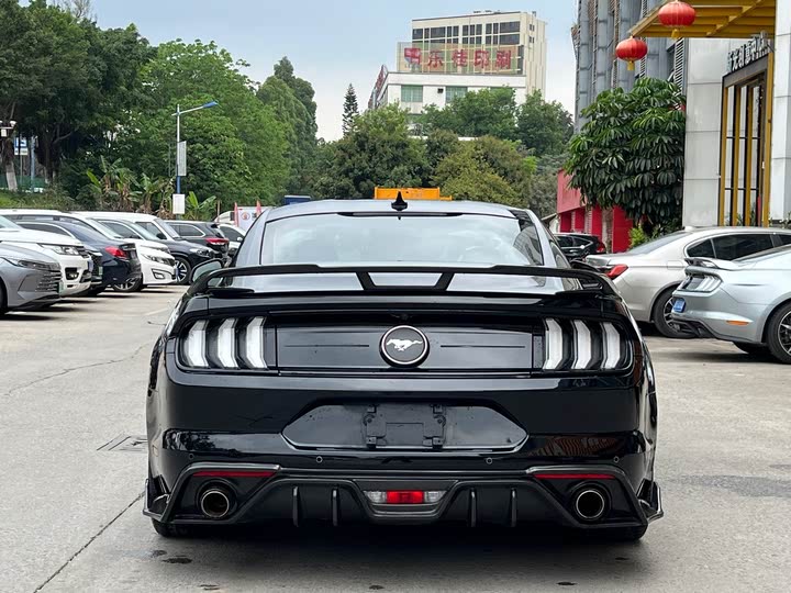Фото 5 - Ford Mustang